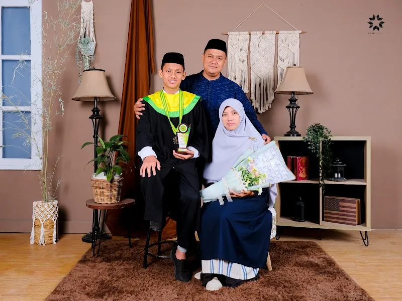 Foto Berkualitas di Cilacap: Mini Studio Rilia Foto Menjawab Keinginan Anda
